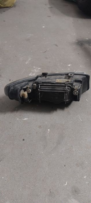 Sprzedam lampa valeo lewa przód seat leon 1, toledo 2