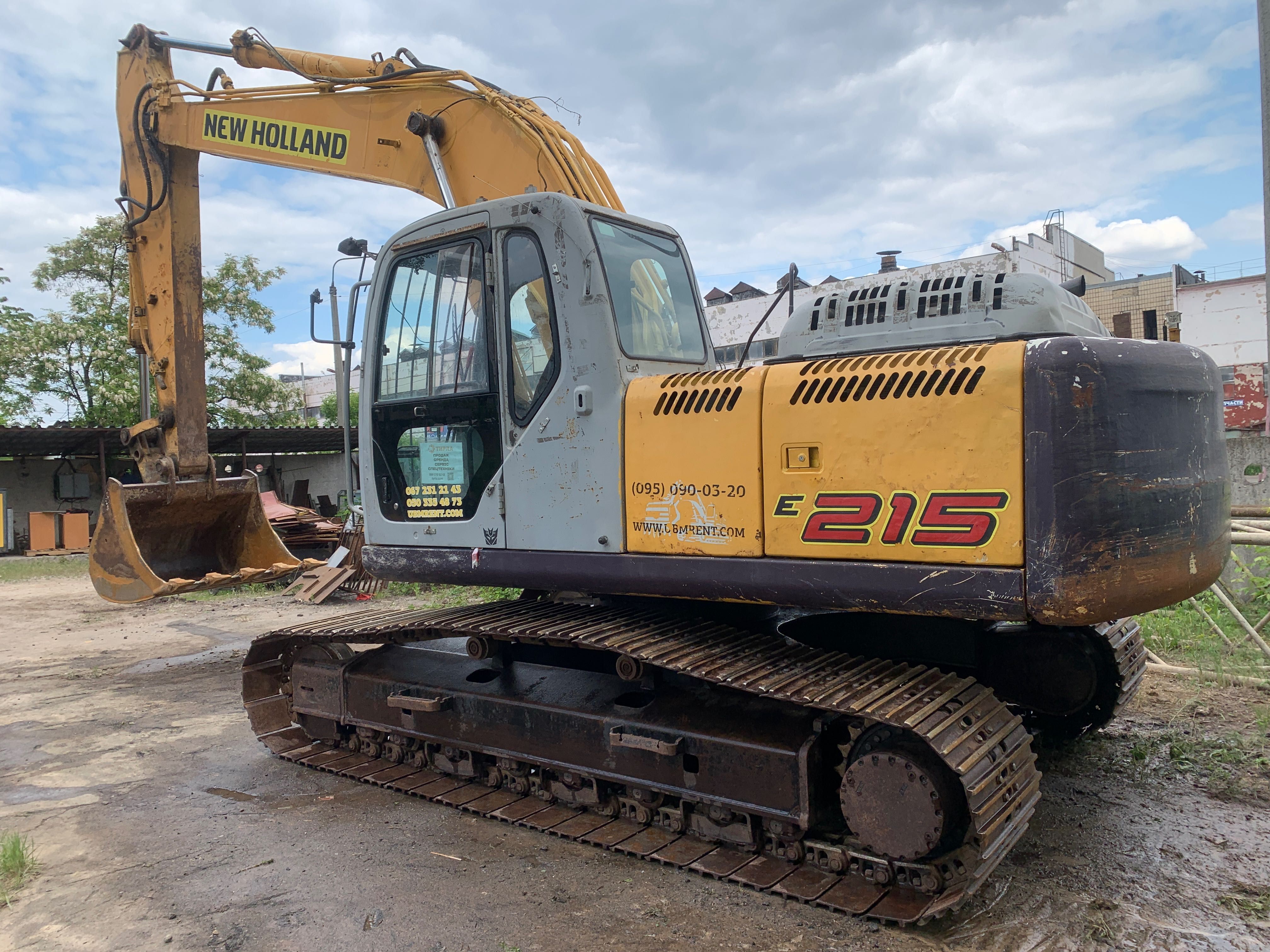 Гусеничний екскаватор NEW HOLLAND E215 Гусеничный экскаватор