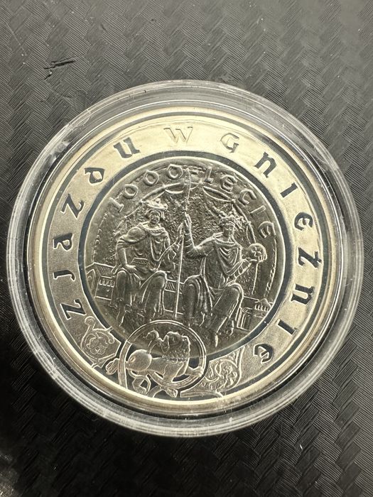 10 zł 2000r. - 1000 lecie zjazdu w Gnieźnie