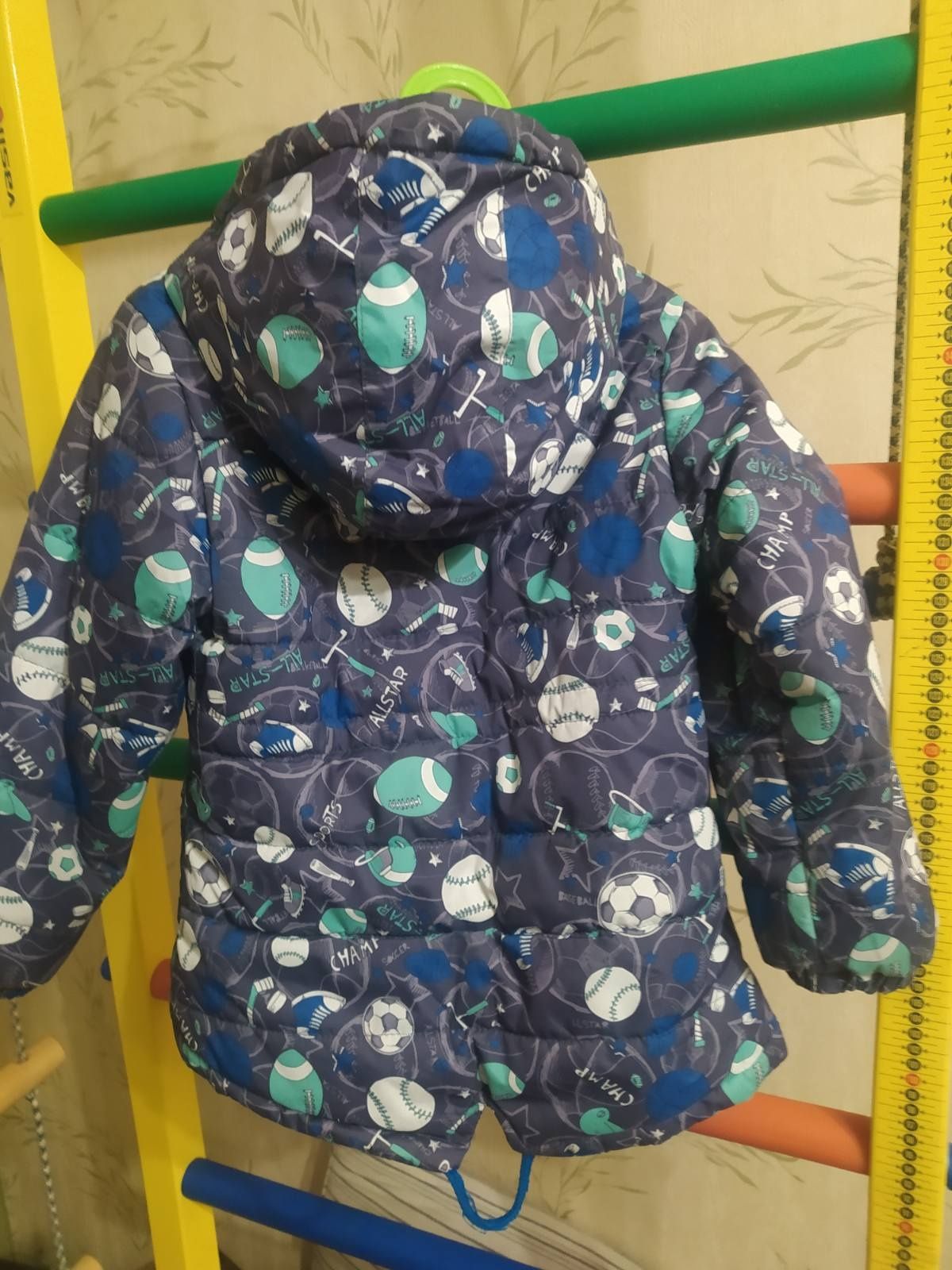 Куртка  детская ,демисезон,евро зима,  4-5 лет.