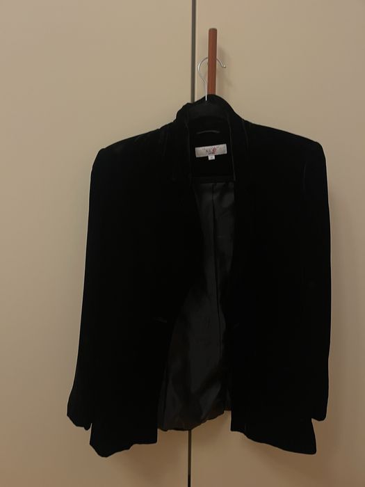 Велюровий чорний жакет