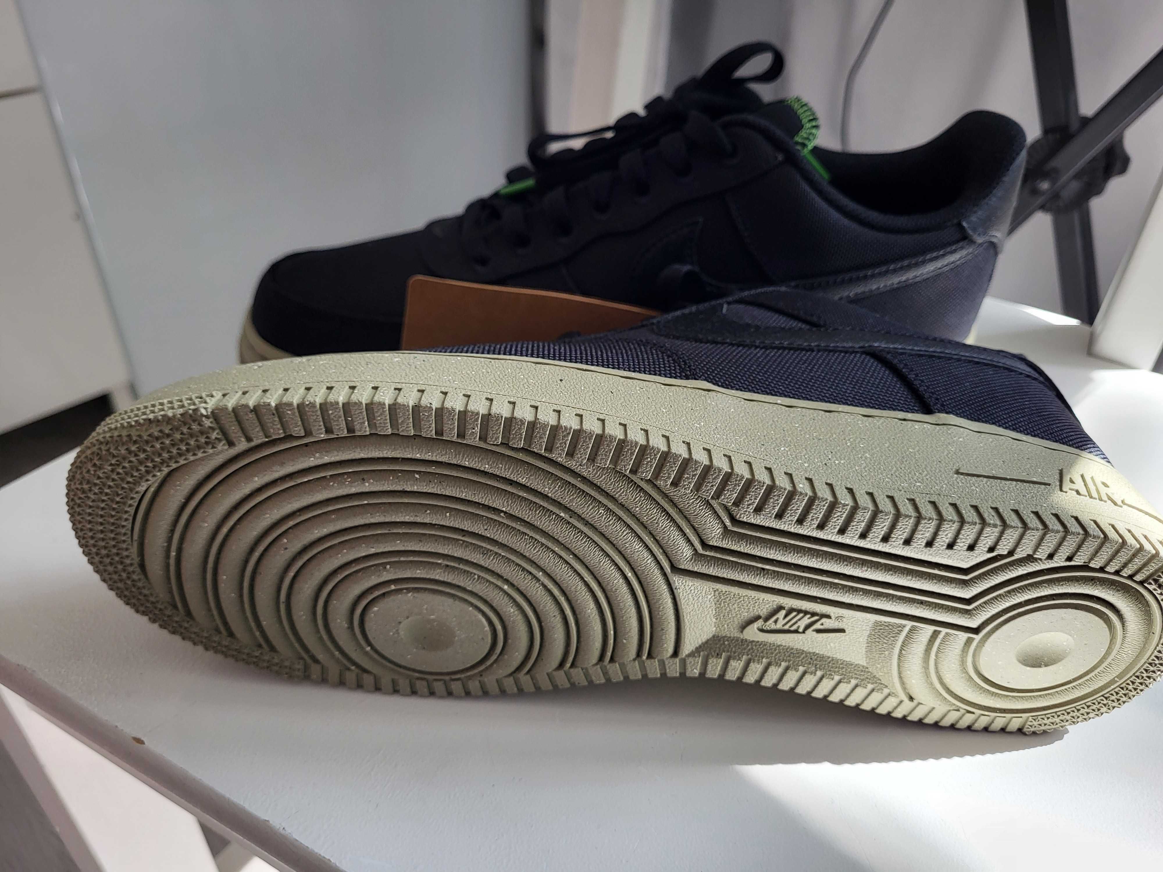 Nike Air Force 1 '07 LV8 rozmiar 44.5 nowe