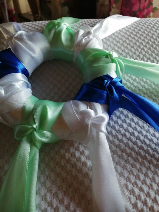 Ring oczepinowy 18 wstążek