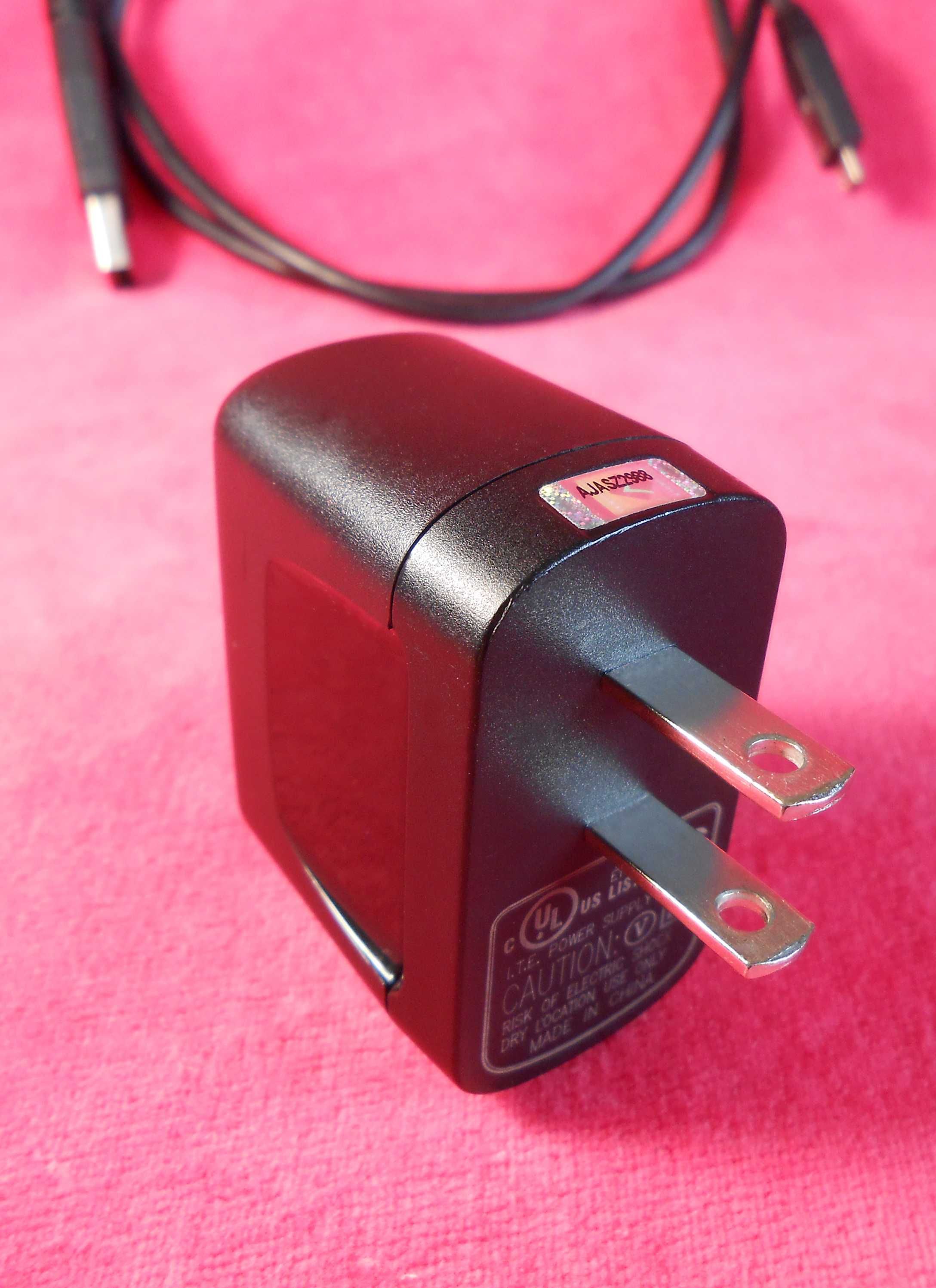 5,1V 850mA Motorola Standard Charger Micro USB кабель Ecomoto SKN5004A