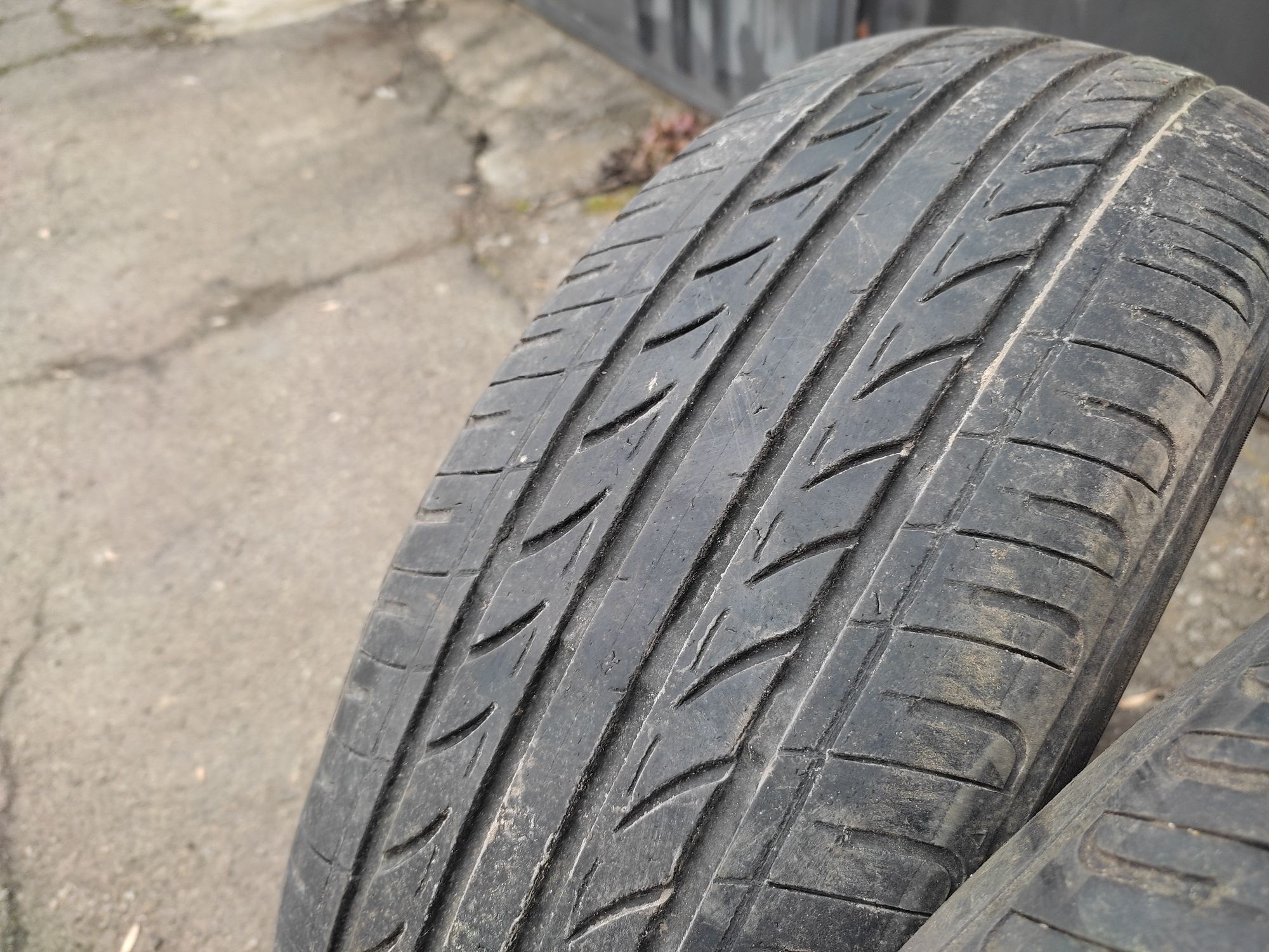 Продам radial 185/65 r15