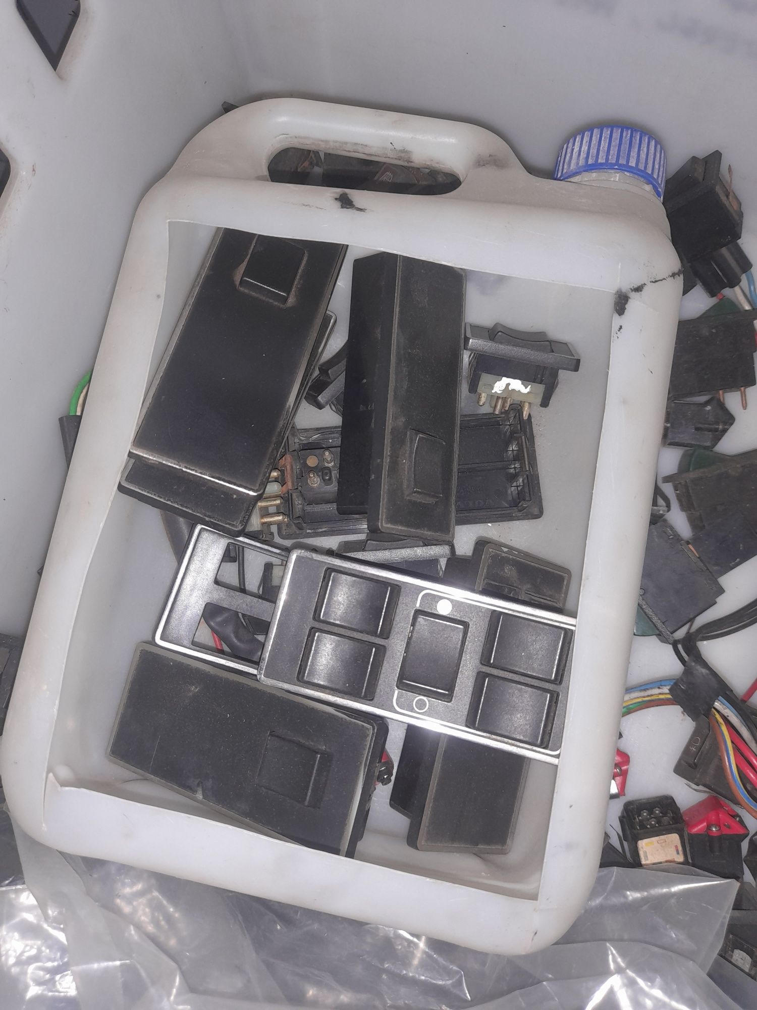 elektryczne szyby, wiązka, siłowniki volvo 240, 244, 245