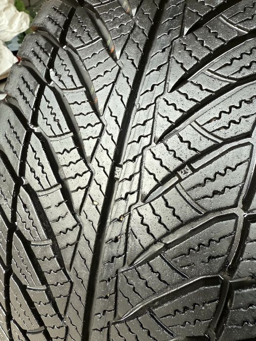 Резина Good Year Ultragrip 8 , 245/45R18