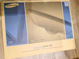 Monitor Samsung LCD Novo