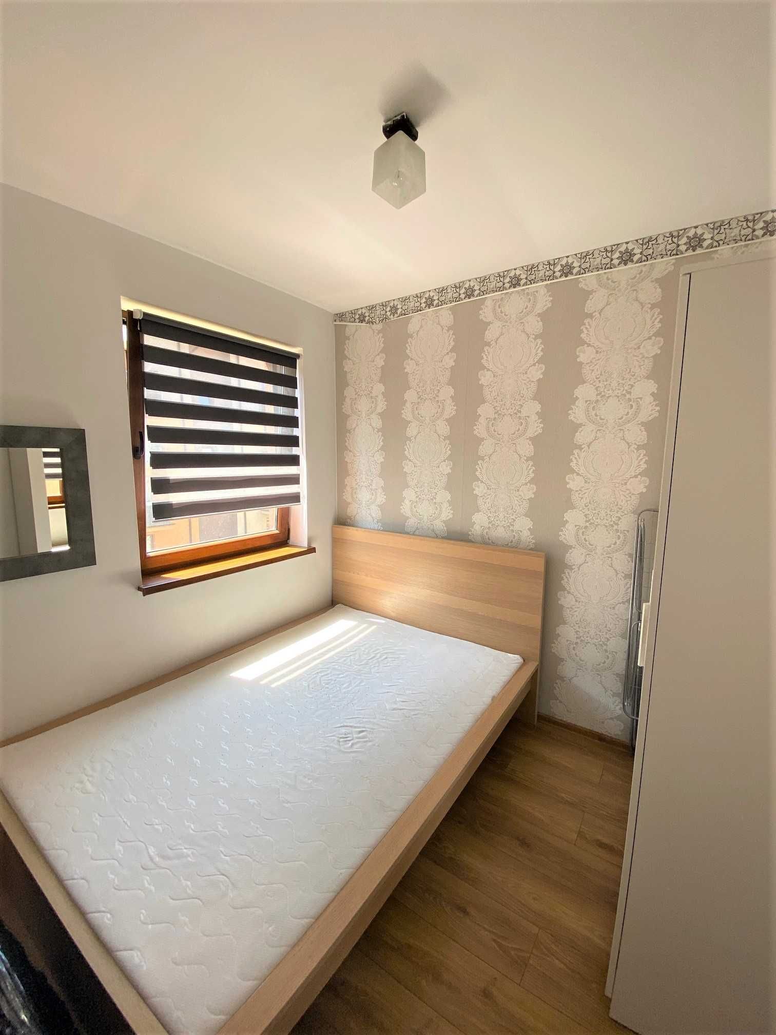 Wyposażone i umeblowane M3, 2 pokoje, balkon  33m2, ul. Sosnowa