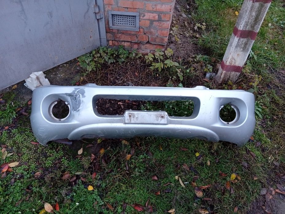 Передній бампер Hyundai Santa Fe 2000-2006