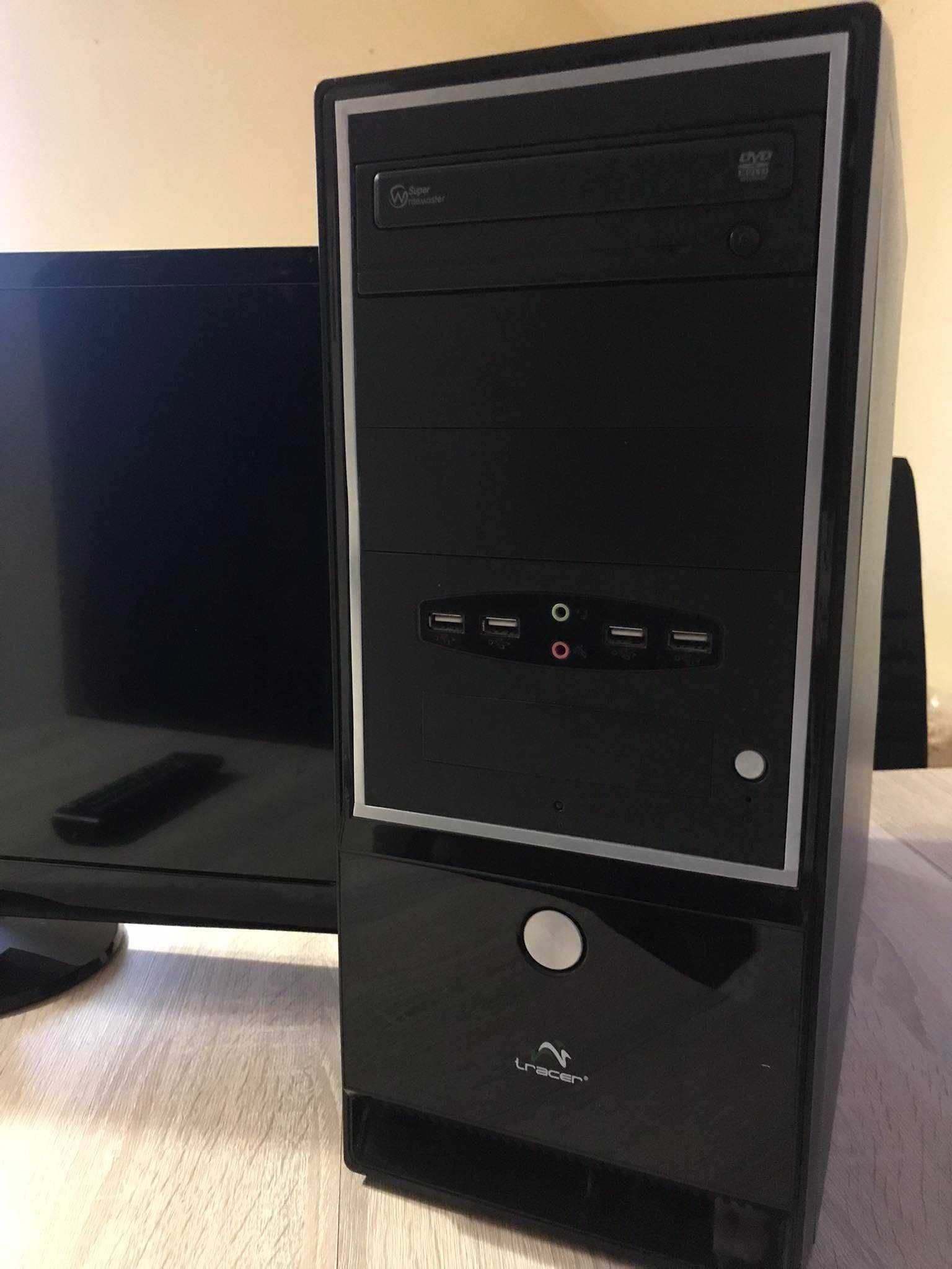 Komputer stacjonarny + monitor 23.6 cali