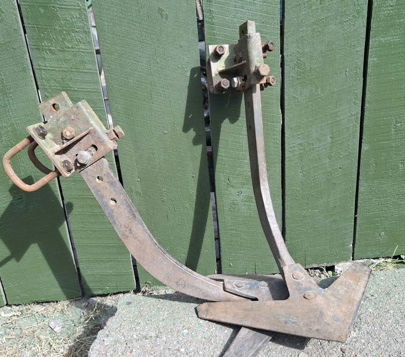 Стійка культиватора + лапа + кріплення (2 комплекти)