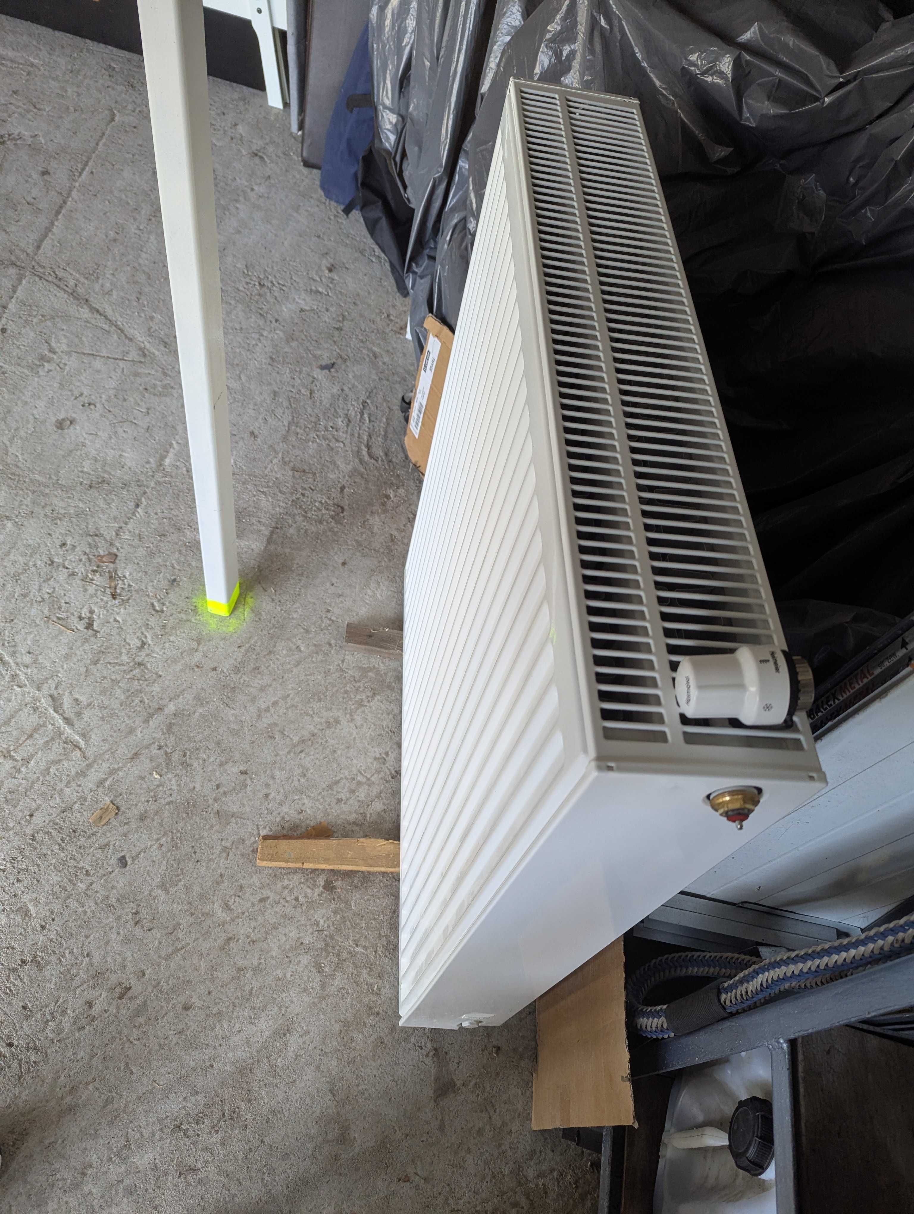 Grzejnik Purmo CV33 900x800 dolny prawy