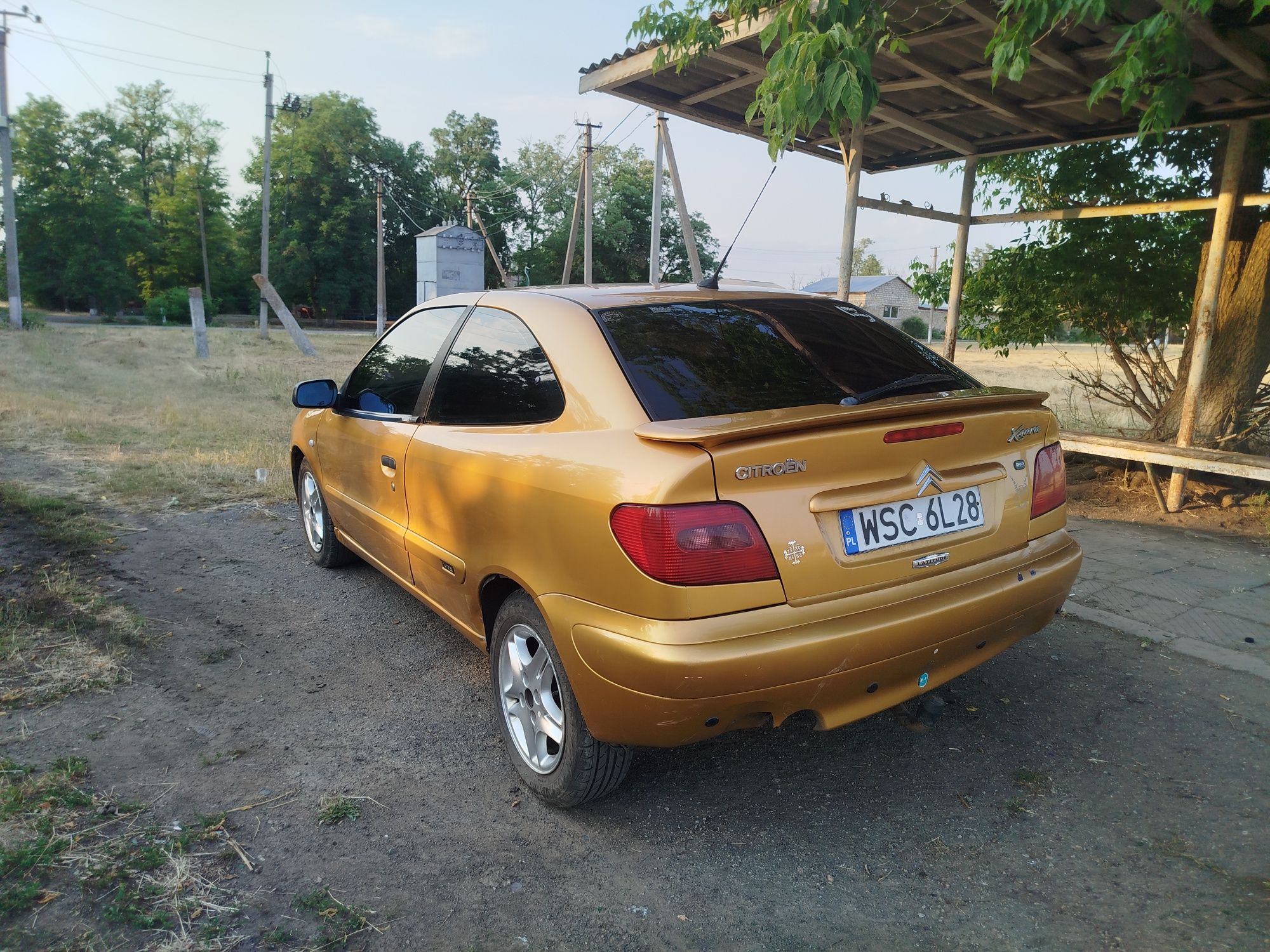 Продам авто Сітроен 2 літра бензін