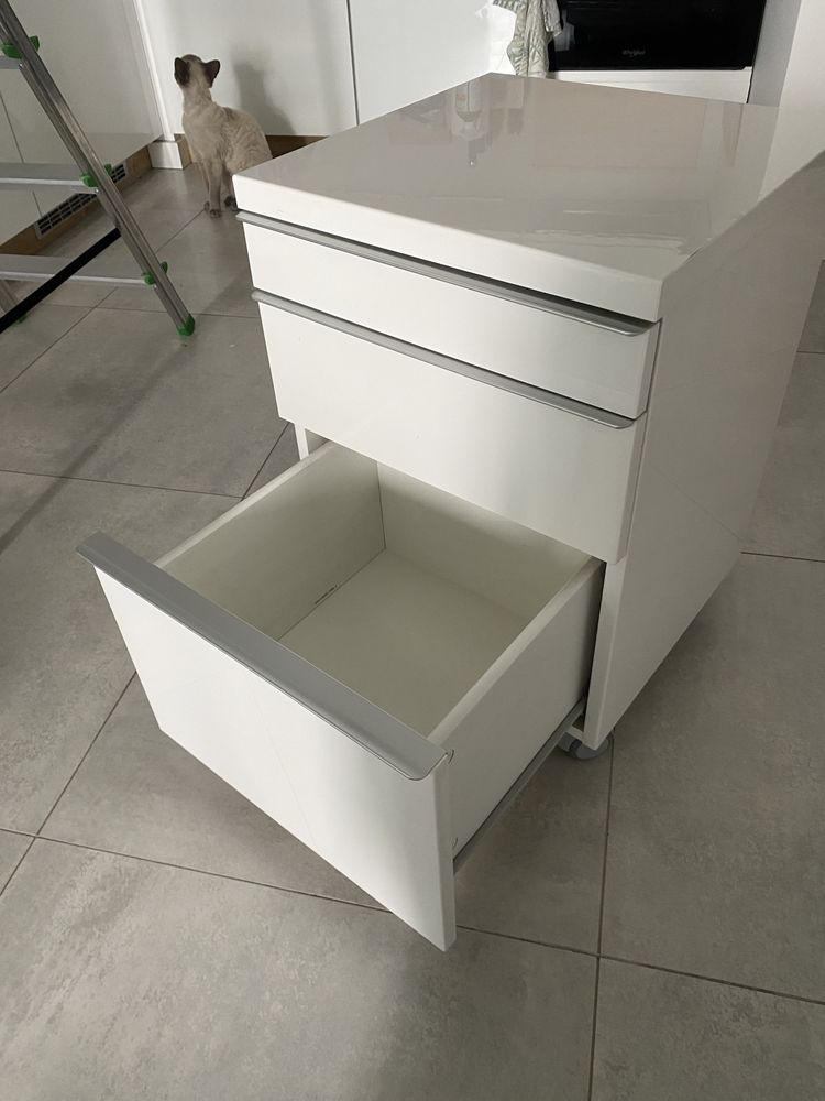 Kontener pod biurko na kółkach komplet  2 szt.