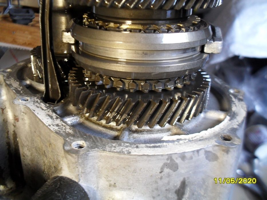 КПП - коробка MAZDA-626 GD 8кл FE 2.0L в комп.