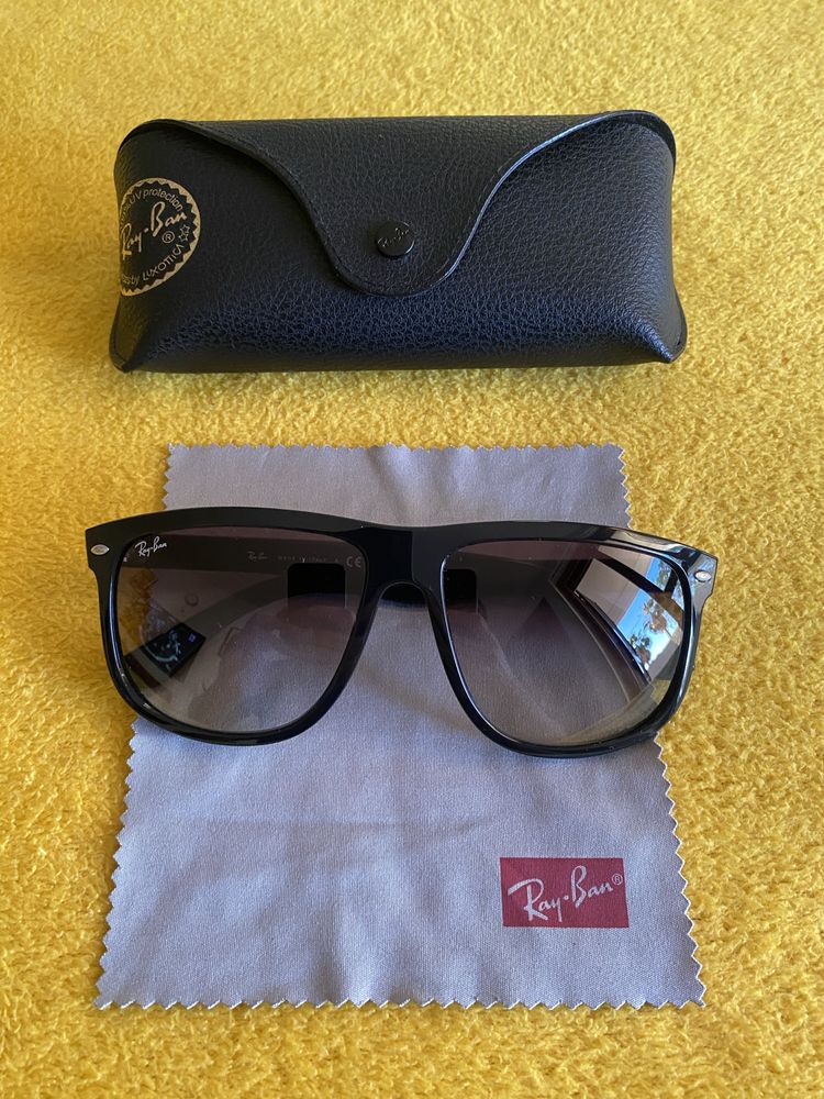 Oculos de sol Ray Ban Boyfriend RB4147