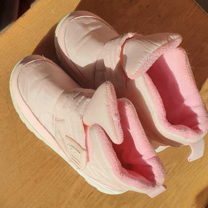 Сапожки тёплые, размер 28.