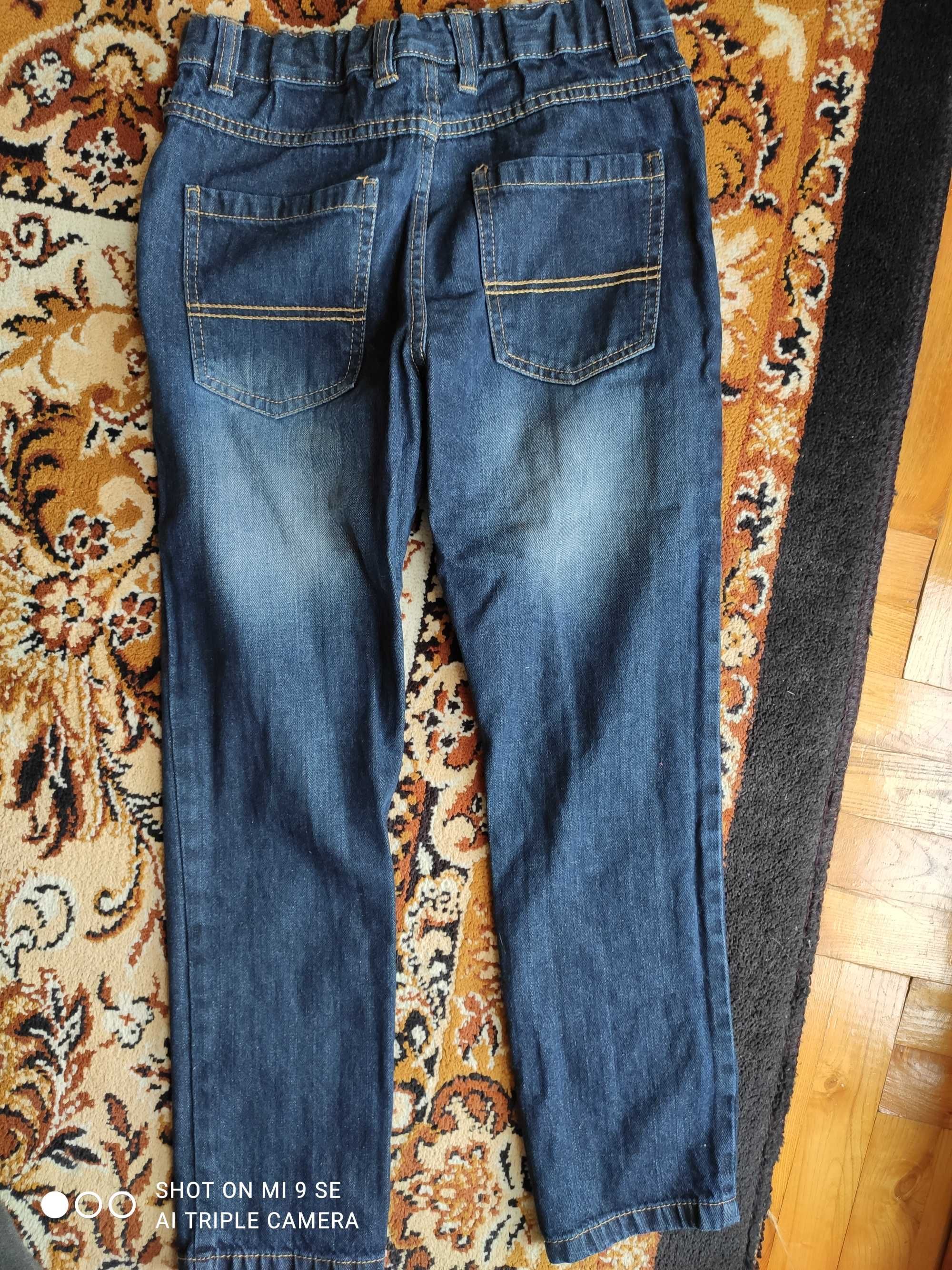 Spodnie jeansowe chłopięce r. 146 cm