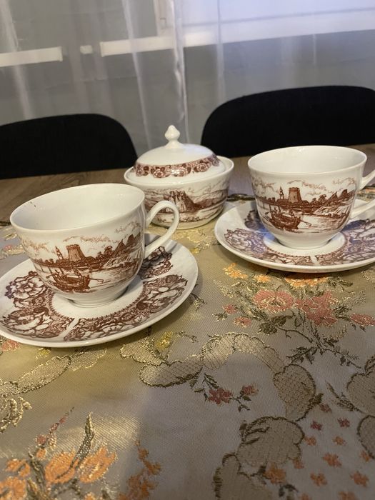 Porcelna porcelana Alfred Meakin z serii Fair Winds.