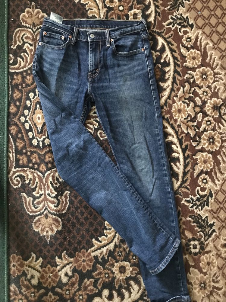 джинсы левайс