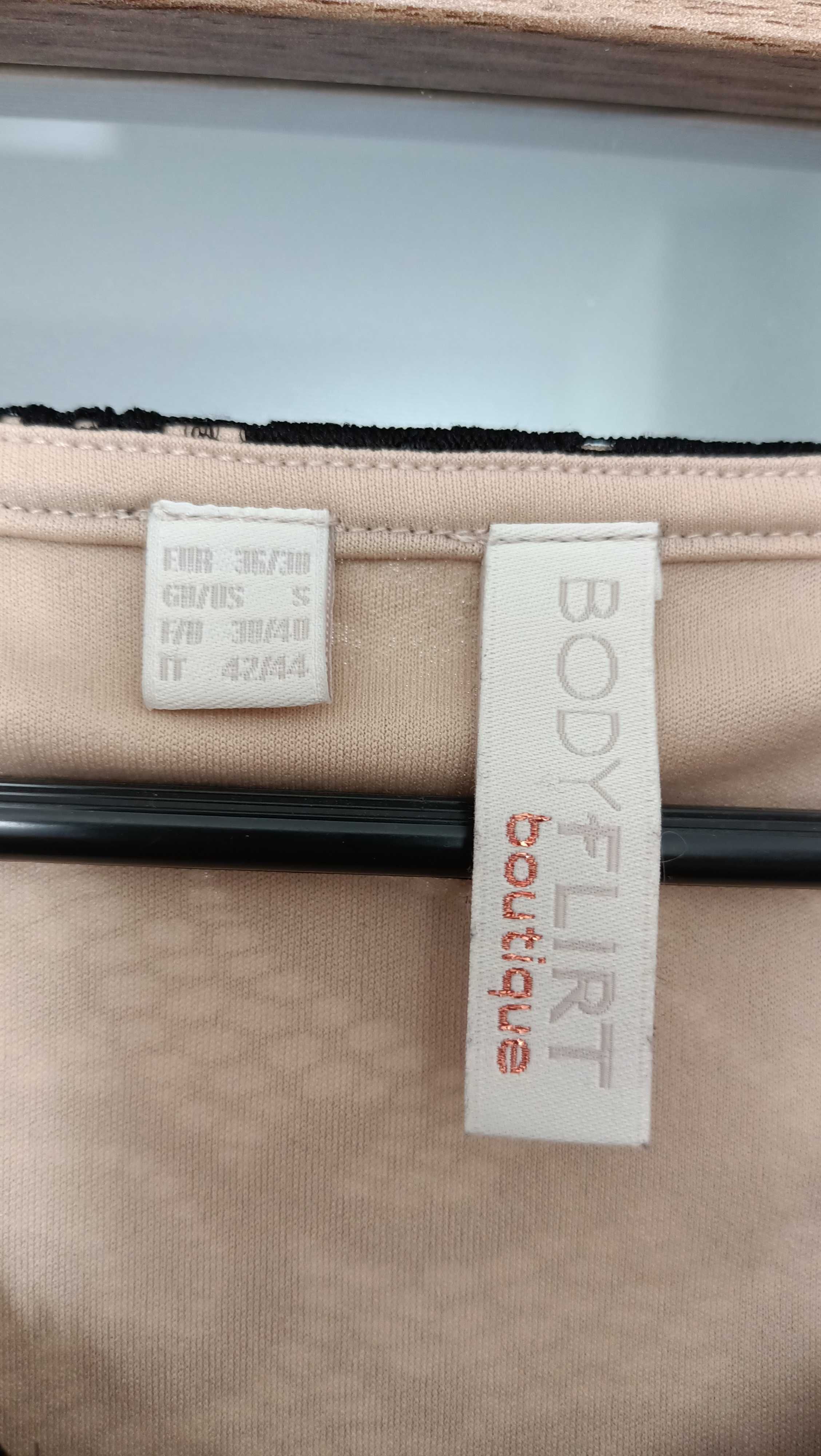 Elegancka sukienka Bodyflirt