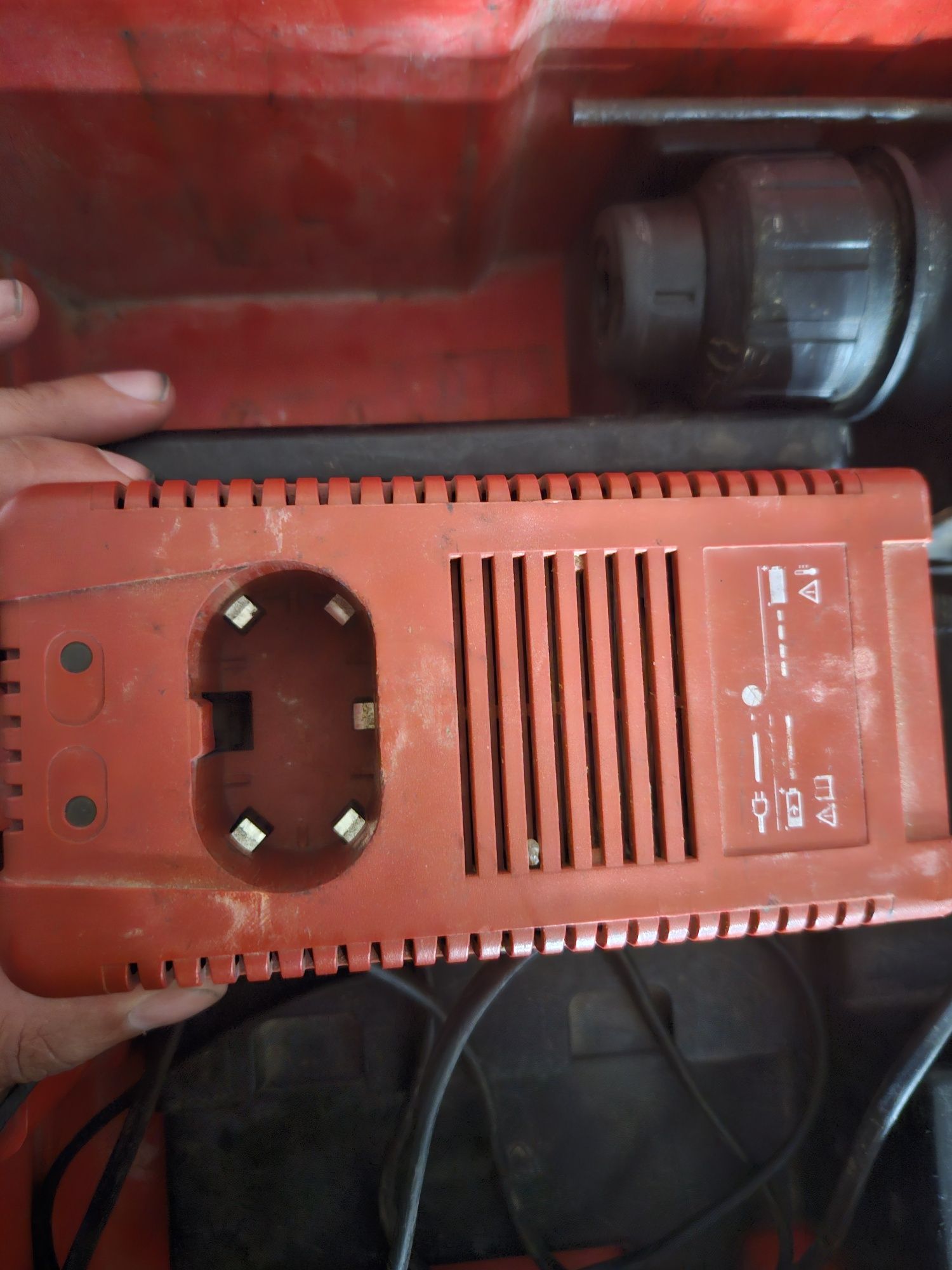 Перфератор hilti te5 a роботчий з німеччини
