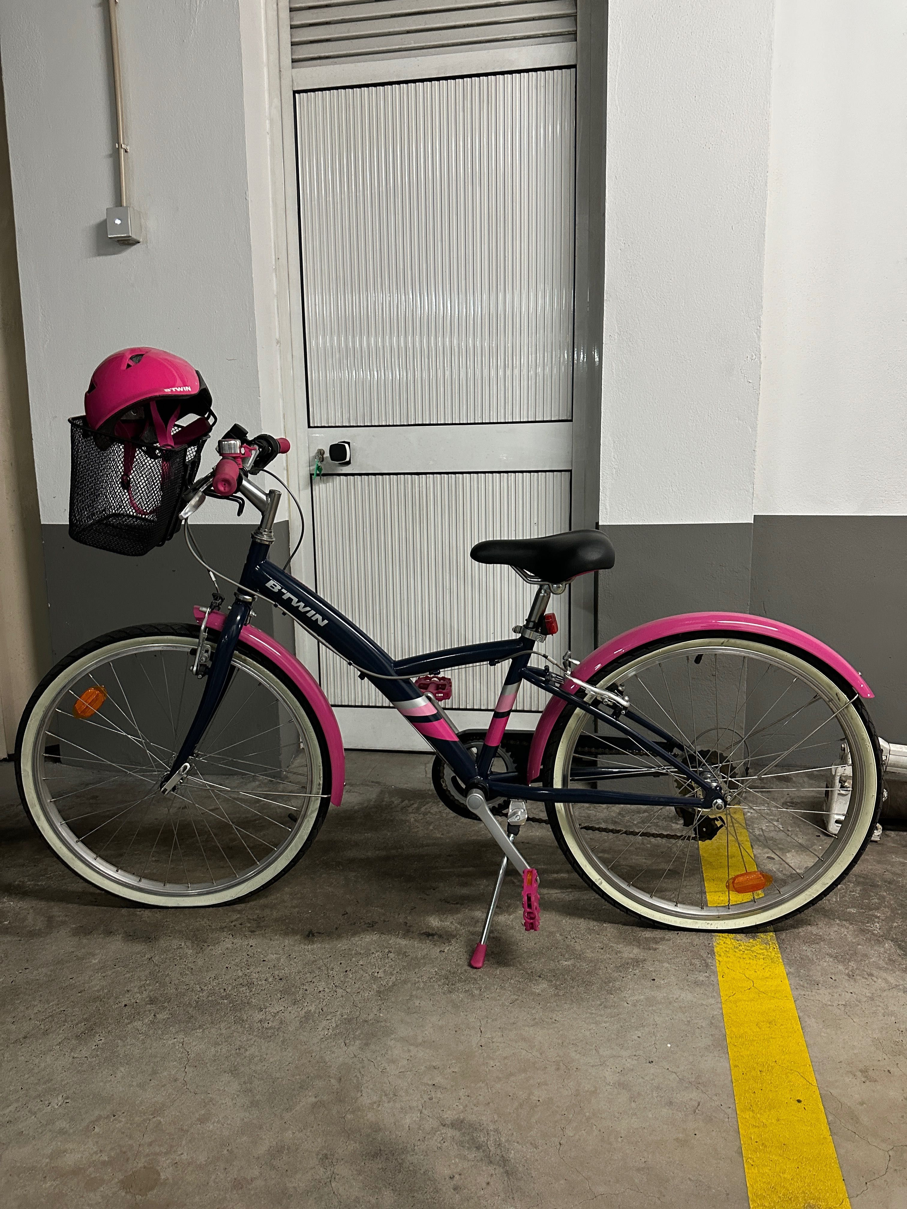 Bicicleta Btwin tamanho intermedio menina + Capacete