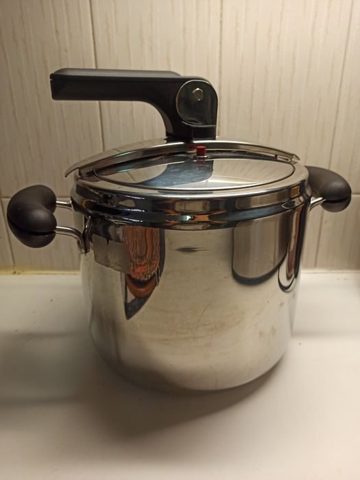 Panela de pressão em aço inoxidável 7l Silampos Lagos