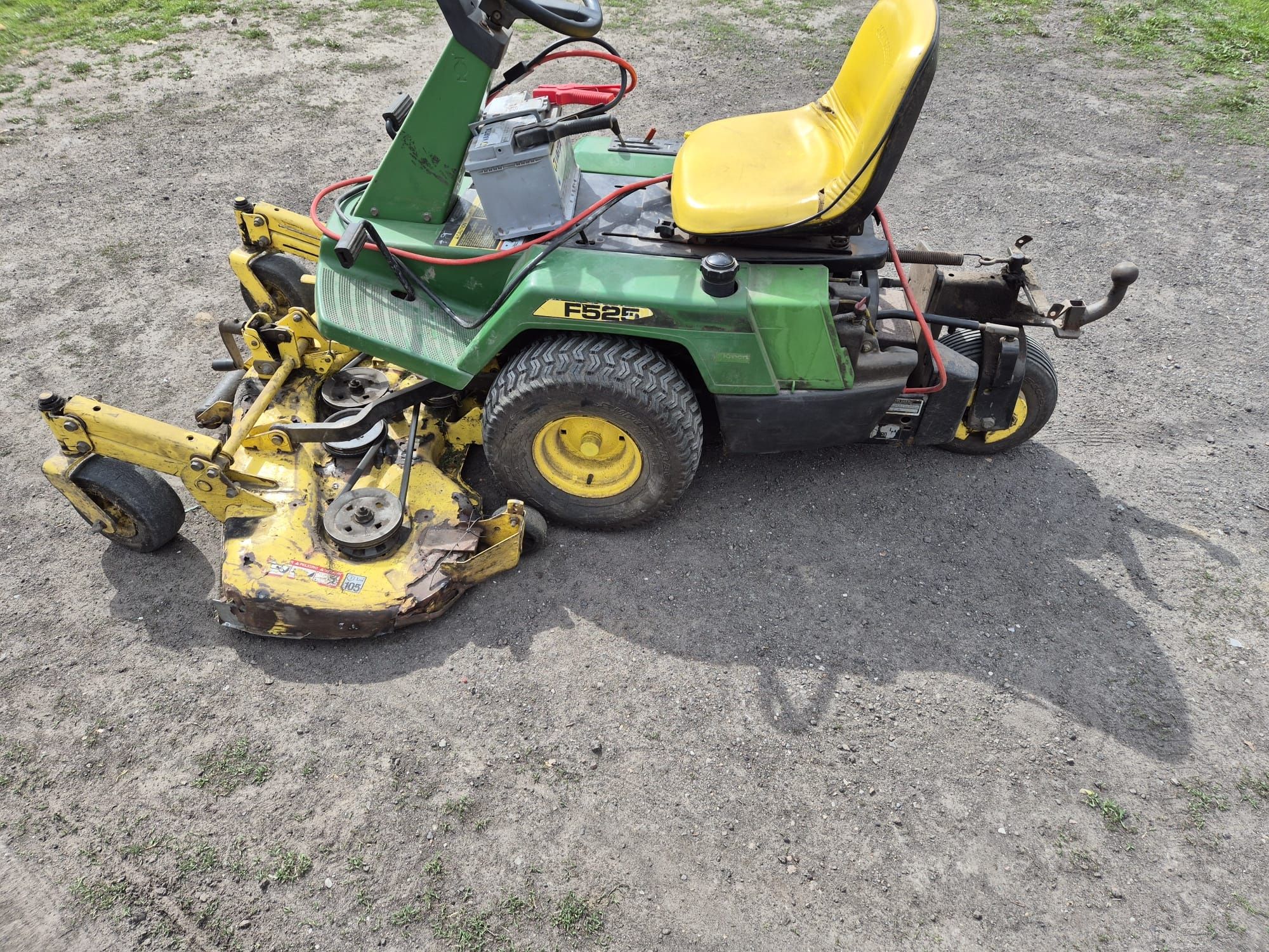John  deere f525