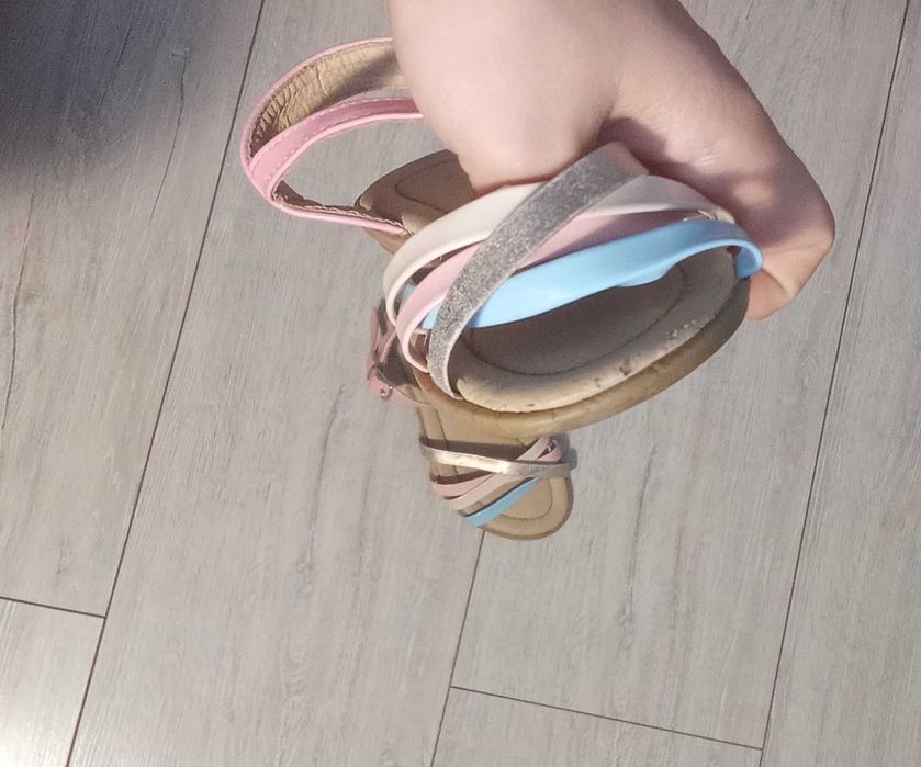 sandały dziewczęce dla dzieci 5.10.15