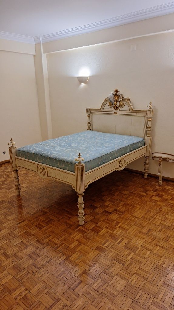Cama Vintage Relíquia para recuperação em ouro conjunto