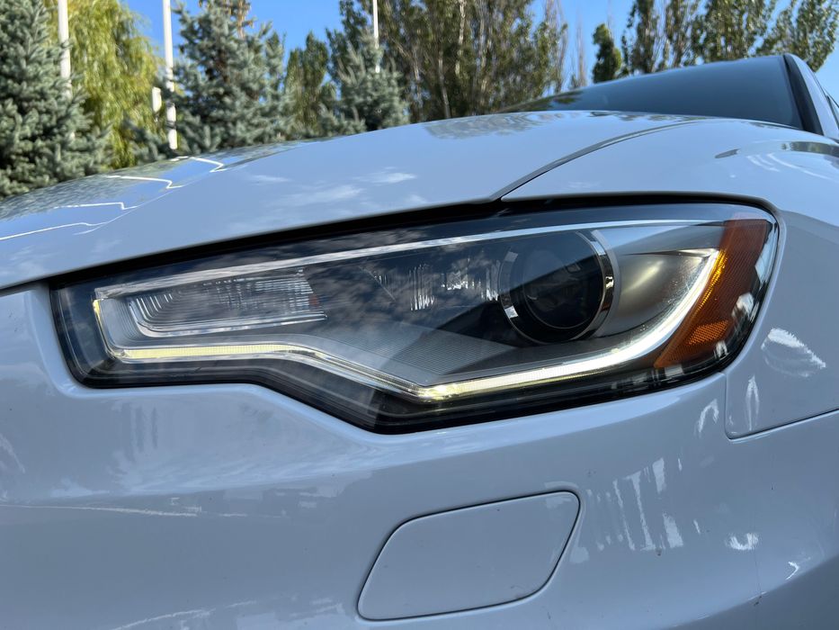 Продам свой автомобиль Audi A6 2015