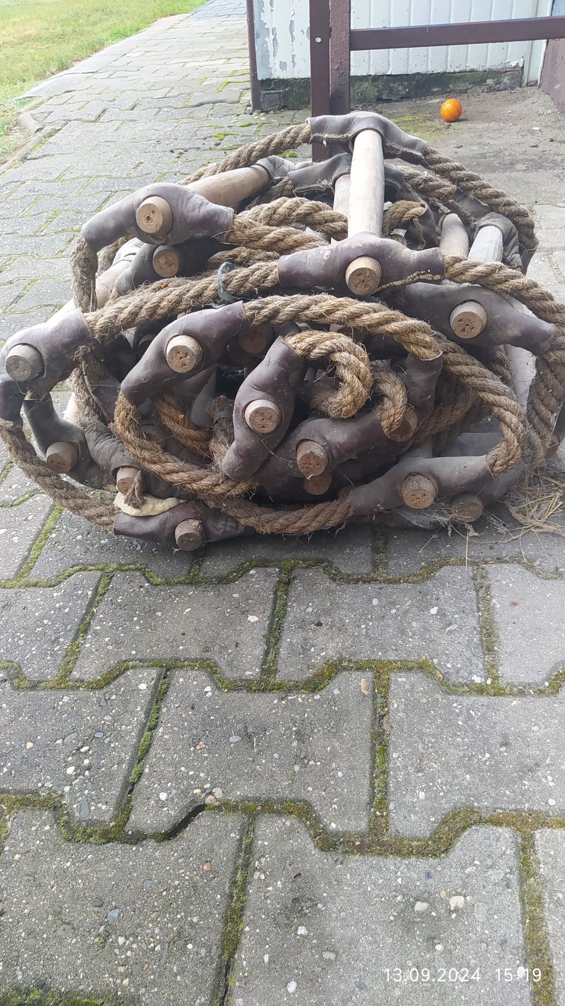 Drabina sznurkowa