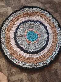 Плетений килимок
