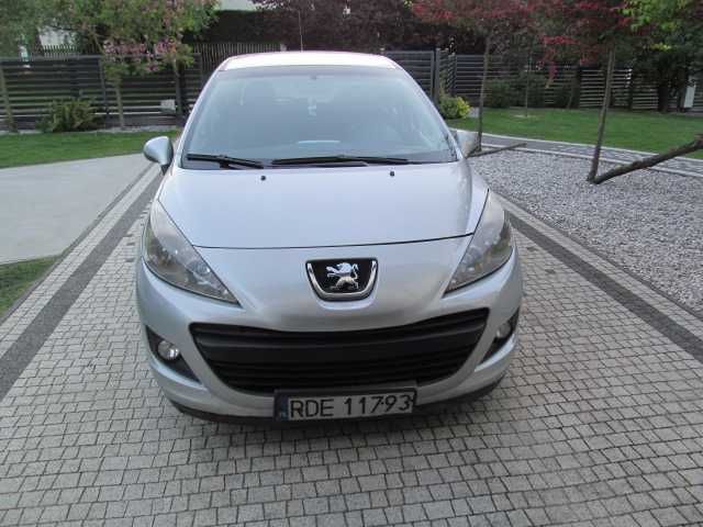 Peugeot 207 1.4hdi 2011r 234000km 8lat 1 właściciel.