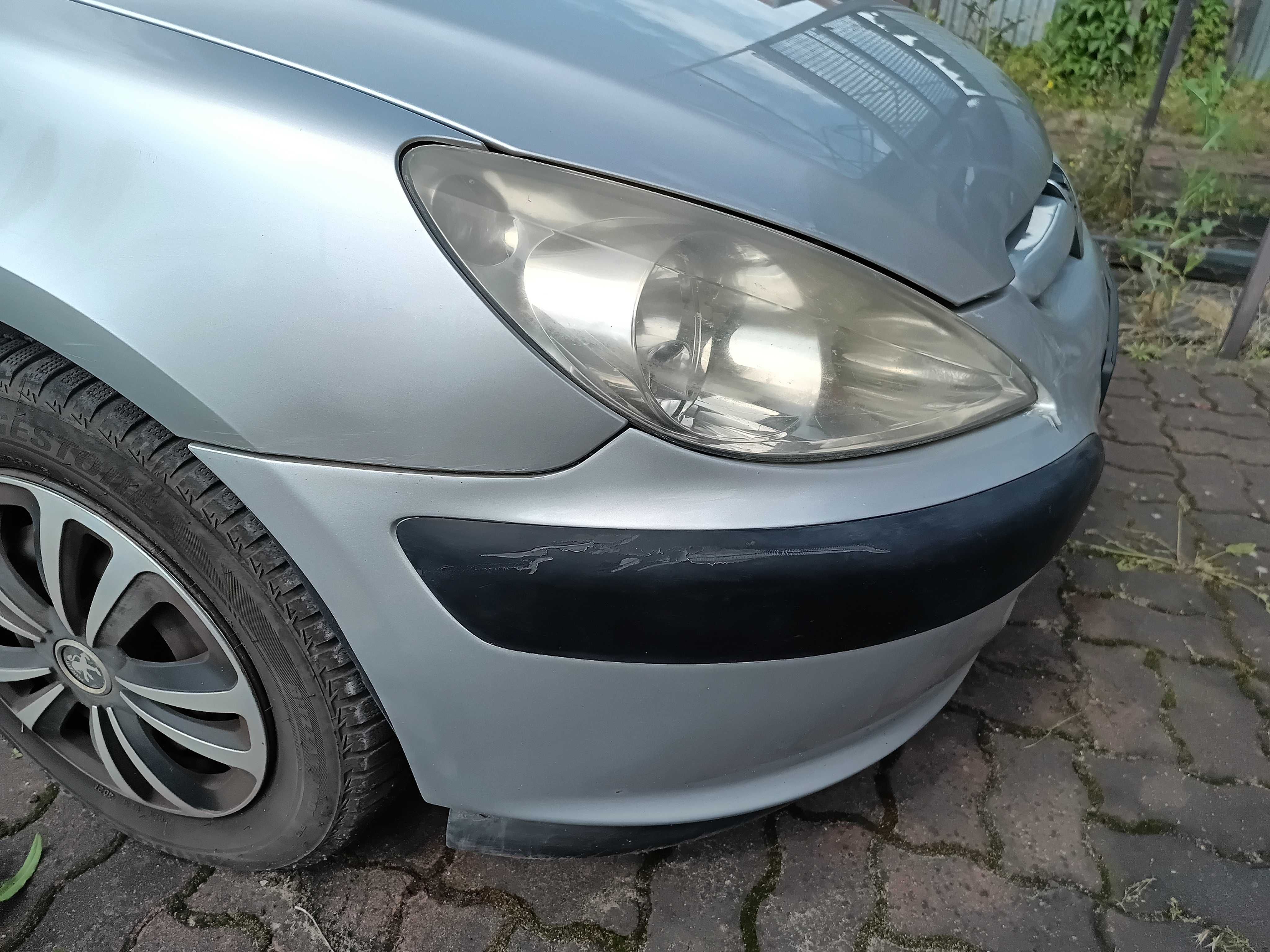 PEUGEOT 307 hatchback  2004