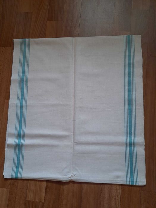 Полотенца льняные и вафельные. Новые