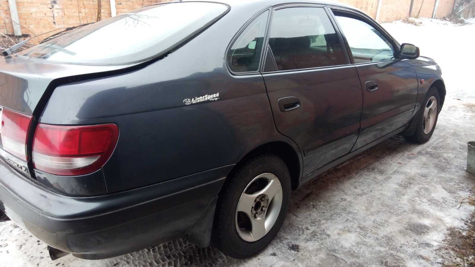 Toyota Carina E 1994 г. 2,0 газ/бензин