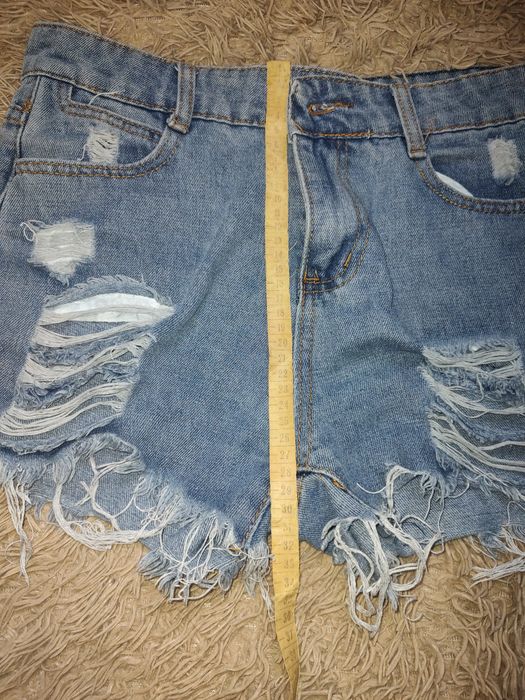 Джинсові шорти, розмір М