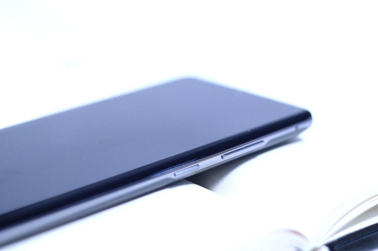 Телефон смартфон Samsung Galaxy s20+