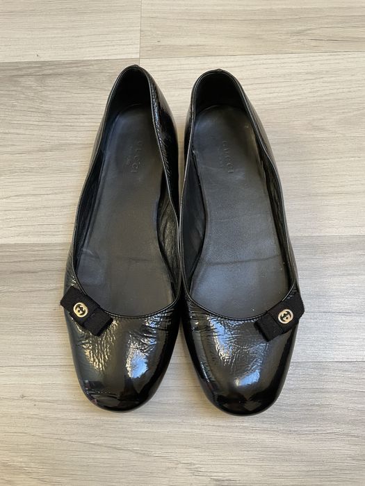 Стильні шкіряні лакові туфлі лодочки балетки від Gucci р.38 оригинал