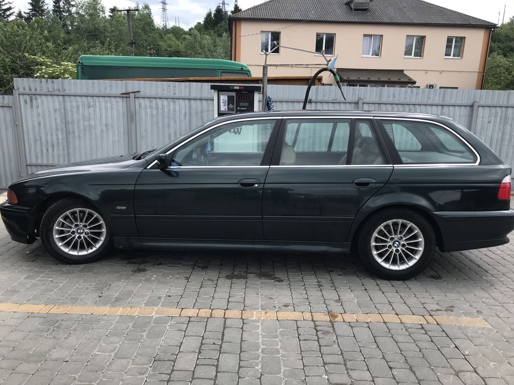 Продам BMW 525