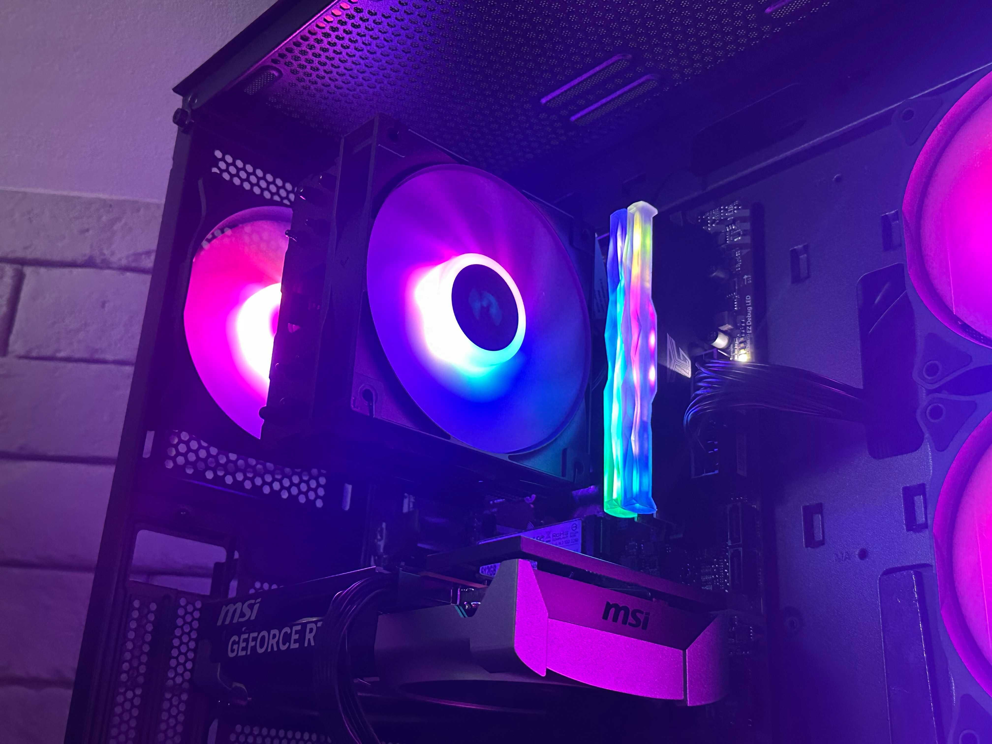 Komputer Gamingowy RTX 5060 Ryzen 5 FV23% 16GB RAM Akwarium RGB SSD