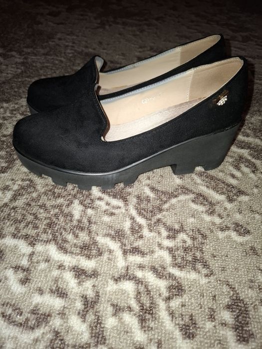 Женские туфли на платформе