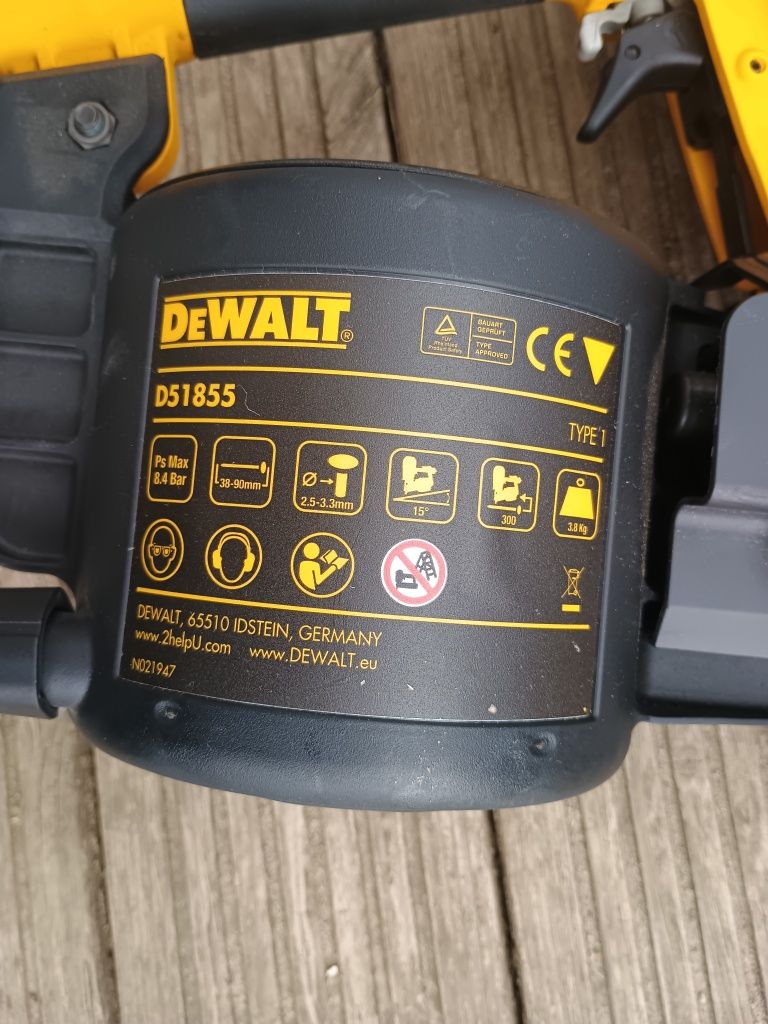 Gwoździarka DeWalt