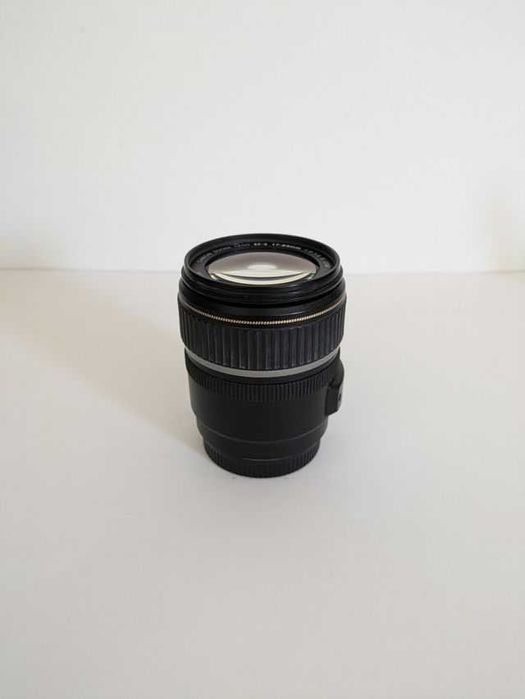 Canon EF-S 17-85mm f/4-5.6 IS USM