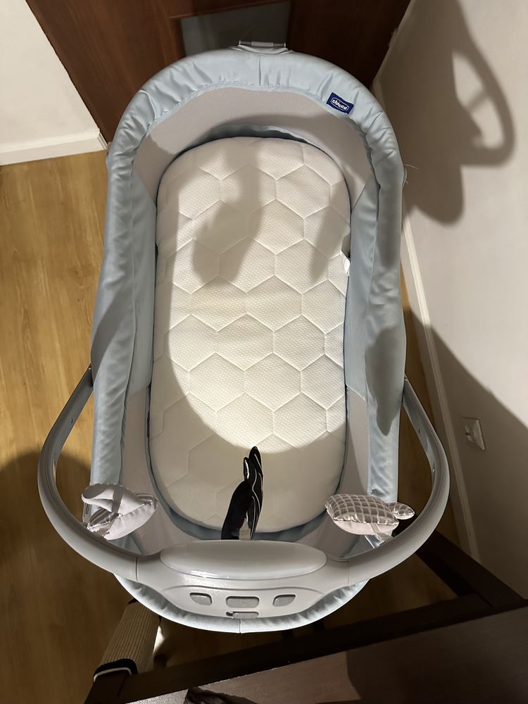 Łóżeczko Baby Hug Air 4 w 1 + dodatkowy materacyk