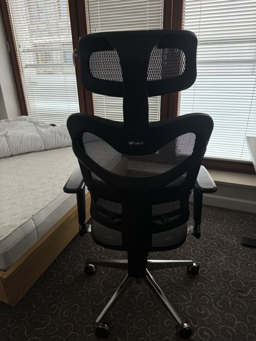 Fotel ergonomiczny DIABLO – idealny do pracy i gamingu