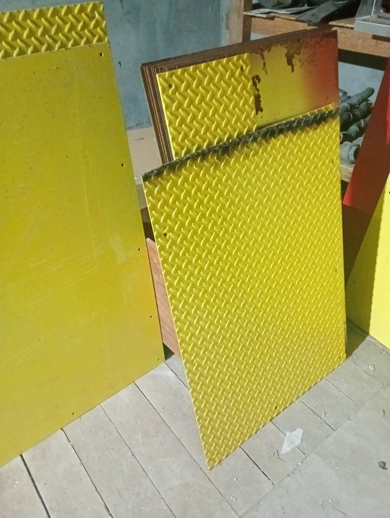 Продам листовий металл стальний 2мм,5мм залишки